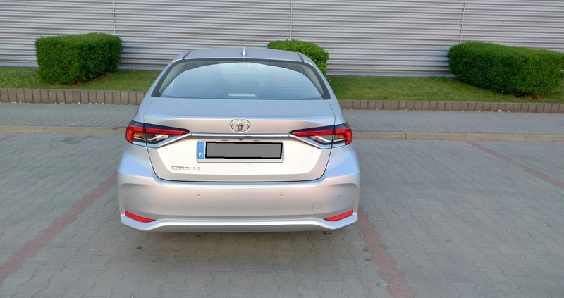 Toyota Corolla cena 69500 przebieg: 87000, rok produkcji 2019 z Warszawa małe 106